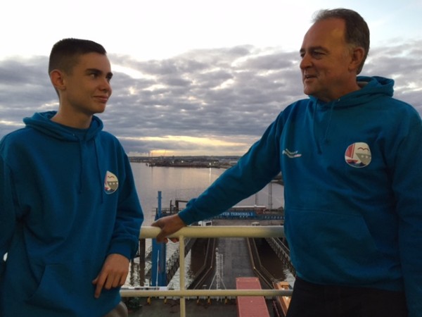 high tide students on port to port trip to rotterdam